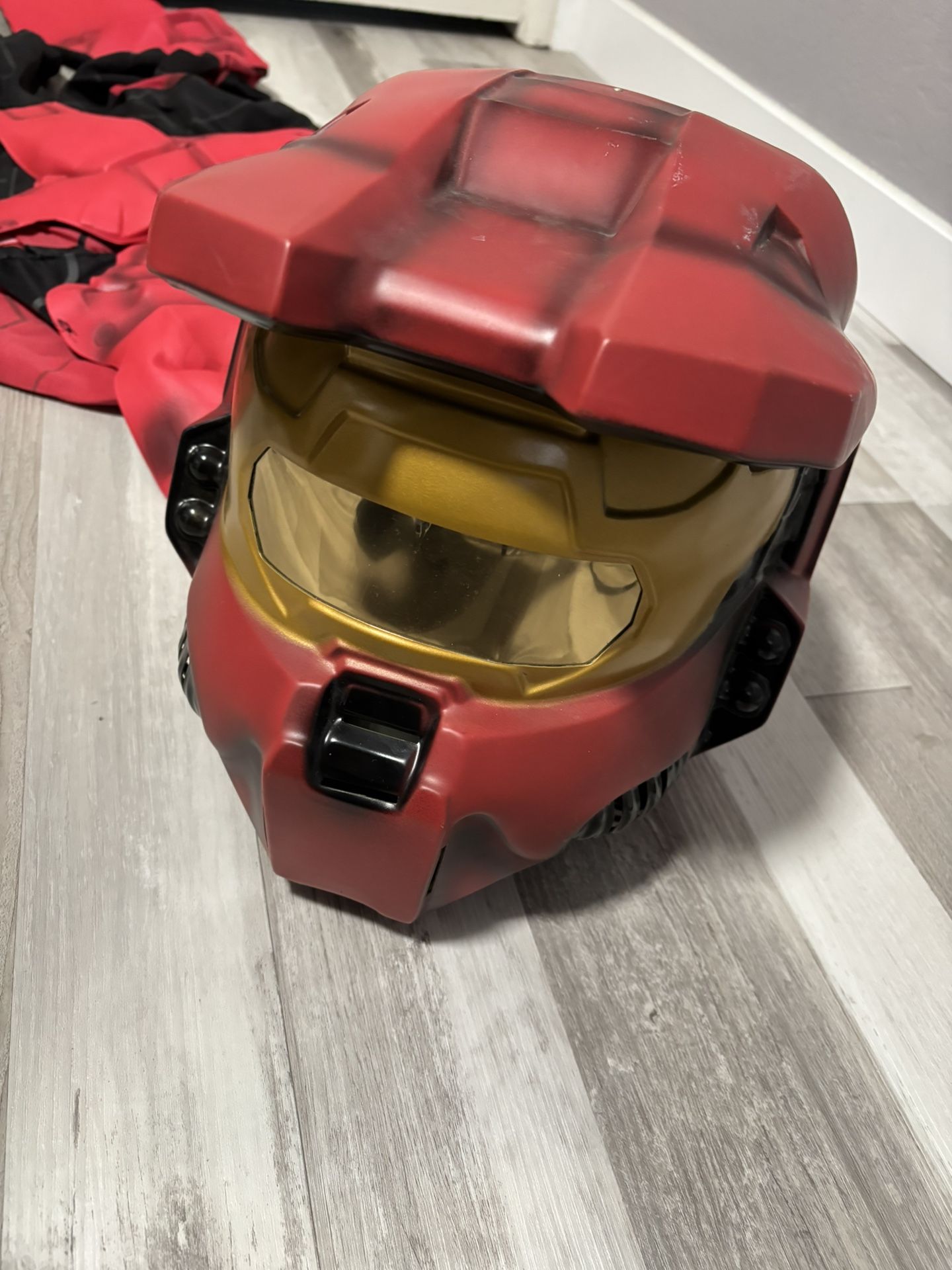 HALO Spartan Halloween Costume, Deluxe, Fits Adult Med, And Kids 