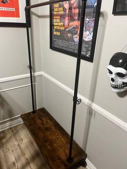 Clothes rack *NEW