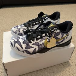 Kobe 8 Mambacita - Size 10 DS for $300