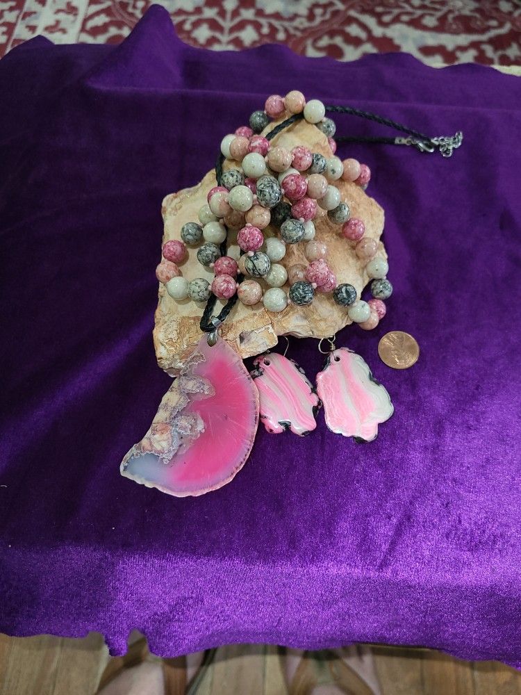 Petty Pink bead Set