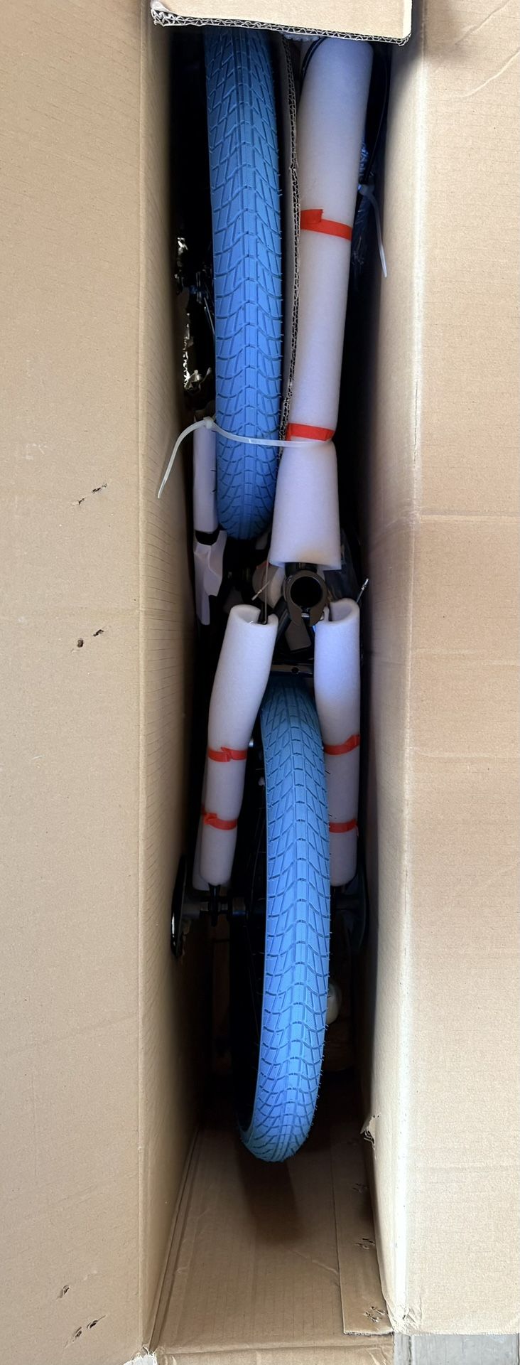 CUBSALA BIKES CROSSEA/ 18"BMX Beginner Bike