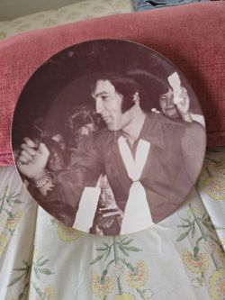 Vintage  ELVIS PRESLEY  PLATE