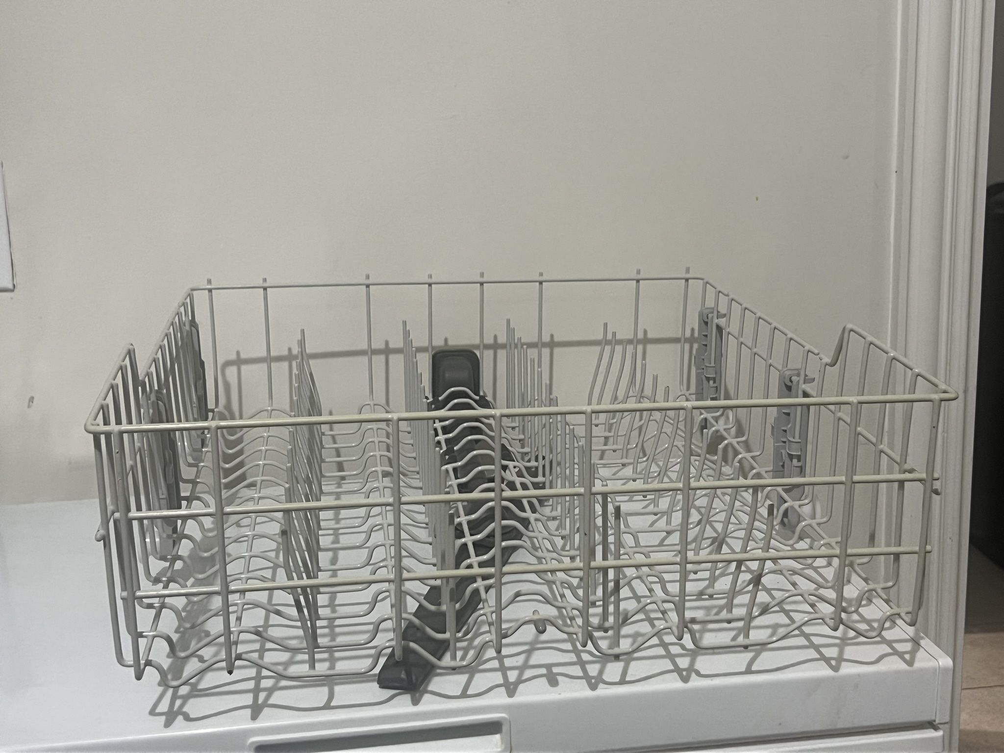 WHIRLPOOL Dishwasher TOP RACK