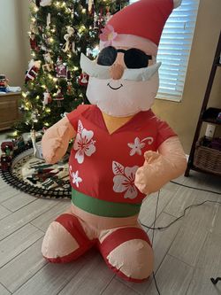 Inflatable Hawaiian Santa 