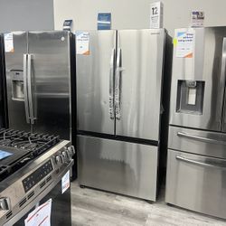 Samsung - 27 cu. ft. French Door Counter Depth Smart Refrigerator with Dual Auto Ice Maker - Stainless Steel