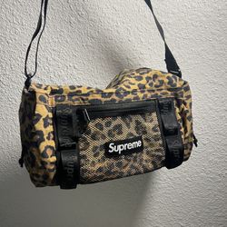 Supreme Mini Duffle Bag ( Leopard ) 