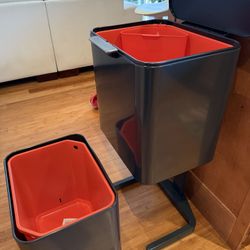 Dual Bin Trash Can 