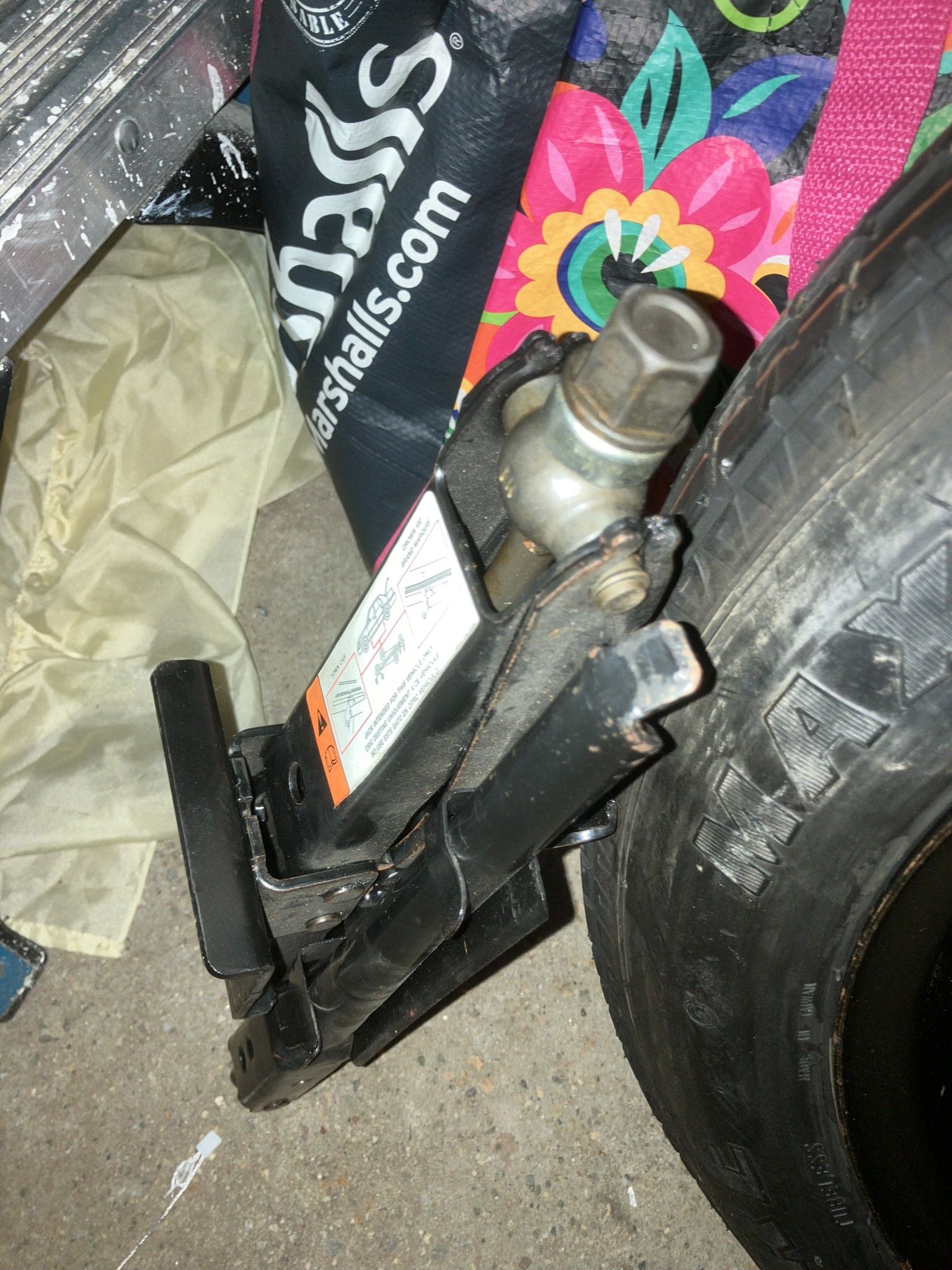 Spare Tire And Jack For Grand marquis, Crown Victoria