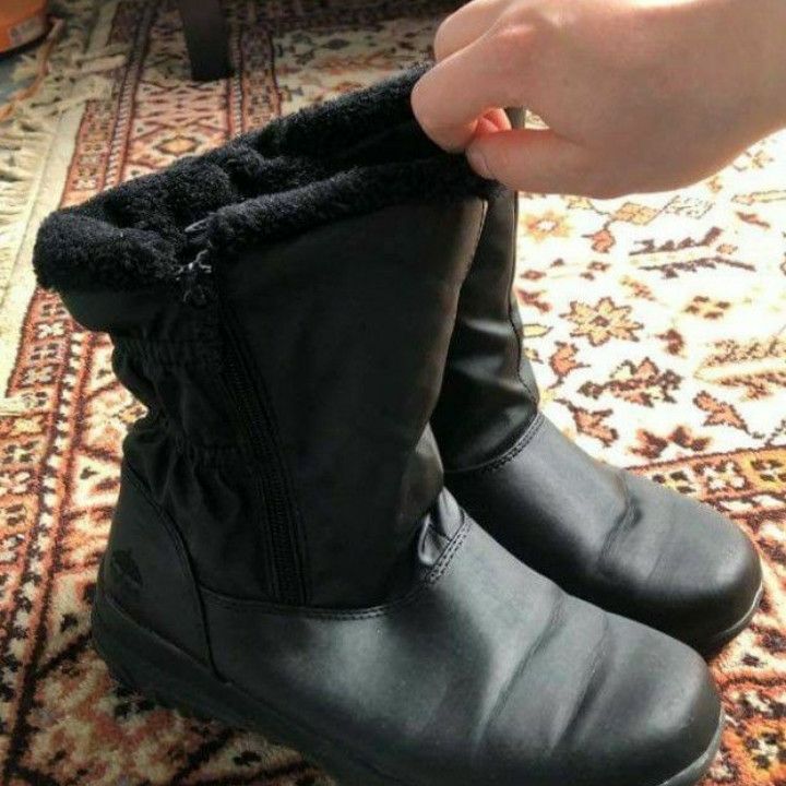 Black Boots Size 7