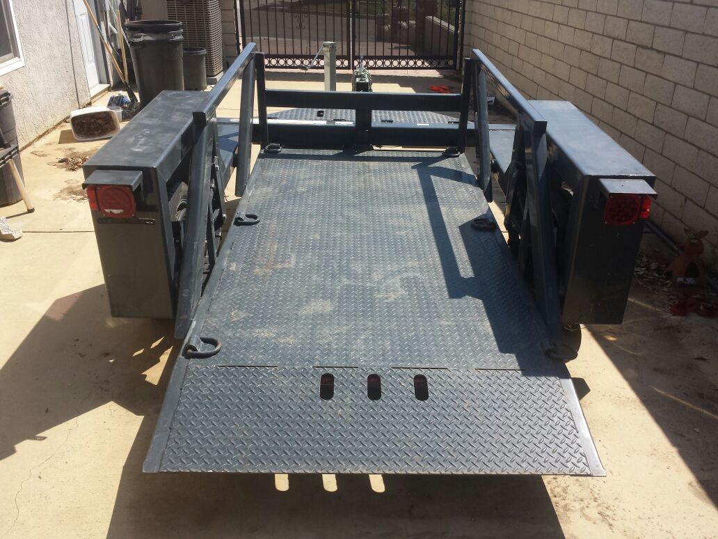 JLG TRIPLE L TRAILER