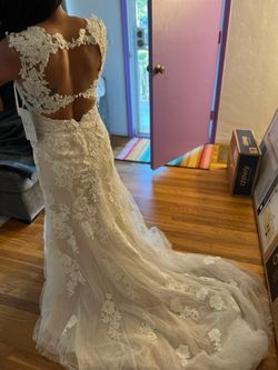 Wedding Dress Never Worn