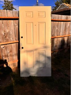 Free entry door