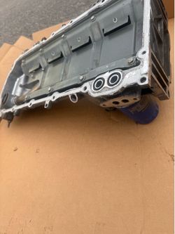 Gm L86 Gen 5 6.2 oil pan from 2017 Escalade 90 day warranty free delivery