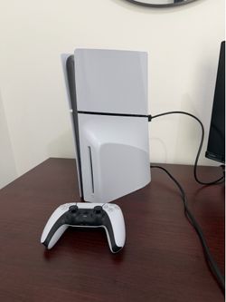 PS5 Slim Disc Edition (850 GB)-Open Box