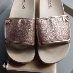Brand New Kids Size 2 Michael Kors Gold & Glittery Slides