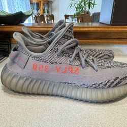 Yeezy 350 v2 Beluga 2.0 Size 9