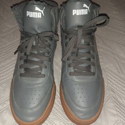 Size 10 Mens Puma Boots