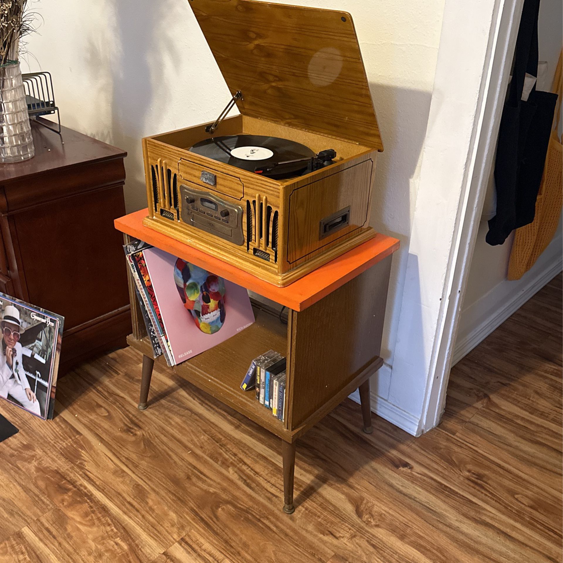 Record player (Entire setup)