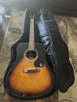 Acoustic guitar $150 obo w/case 93312