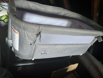 3 N 1 Bedside Baby Bassinet 