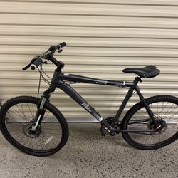 Diamond Back Response Bike 