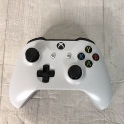 Microsoft 1708 Xbox One Controller - White