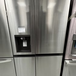 27 Cu.ft Side By Side Refrigerator With Dual Ice Maker