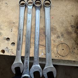 4 Wrench, 1/18  1/1/2. 1/1/18 1-1/4
