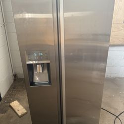 Samsung Refrigerator 22 Cubic