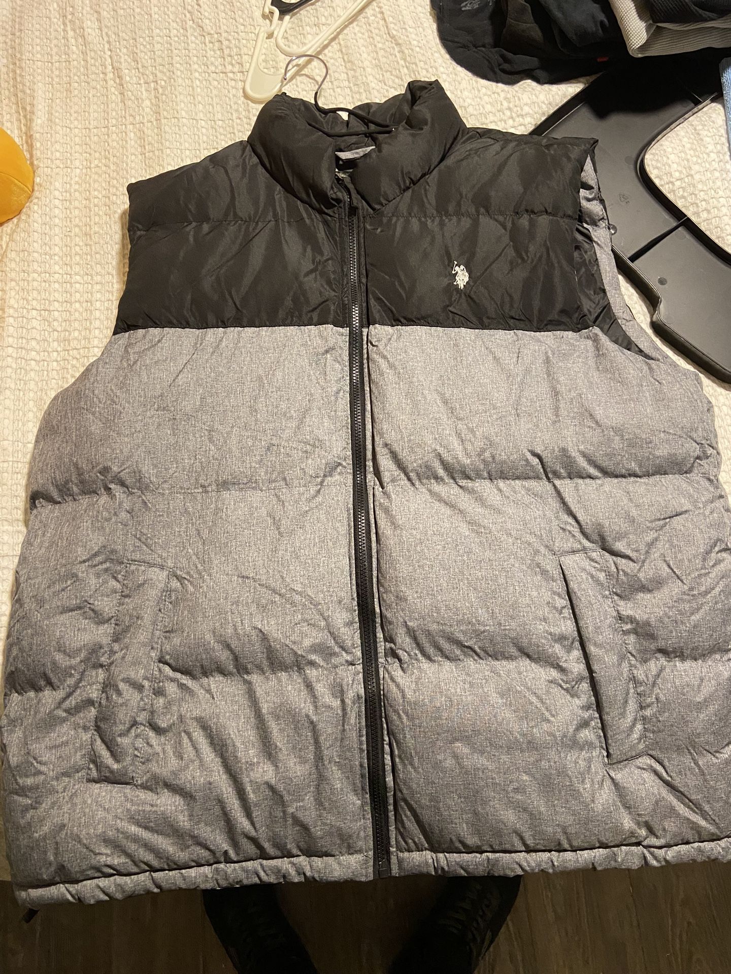 Mens U.S. Polo Color Block Puffer Vest XXL