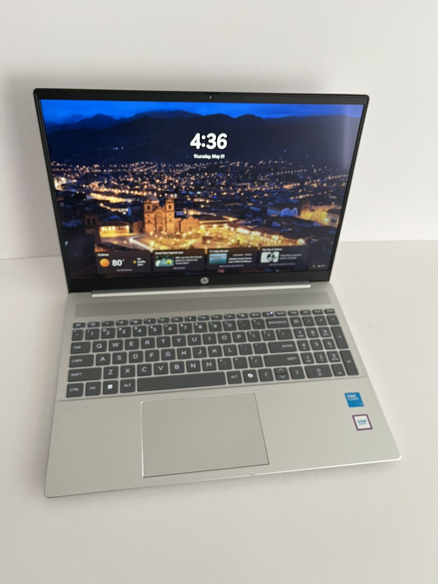 HP Pavilion 16 Touch Screen (2024 model) intel i5 14th generation 16gb Ram 1TB SSD great laptop