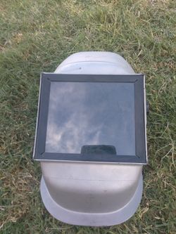 Welding helmet