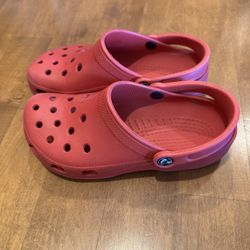  Unisex Crocs Slip On Shoes Shipping Available 