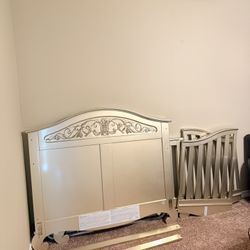 Chelsea Lifetime Crib Antique Silver 