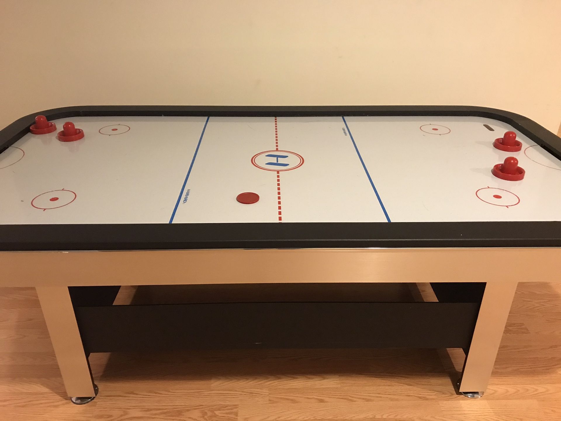 Air Hockey Table