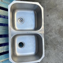 Stainless Steel Kitchen Sink