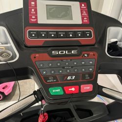 Sole F63 Treadmill
