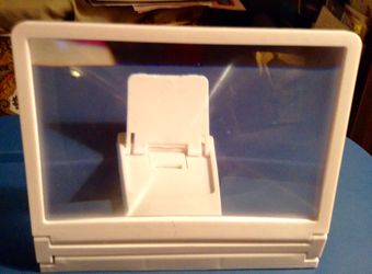 Magnifier for cell phone