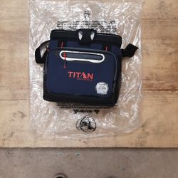 Arctic Zone Titan Deep Freeze Cooler - Zipperless Hardbody Cooler - Small & Large Capacity- Beach & Camping Cooler - Deep Freeze Insulation, HardBody 