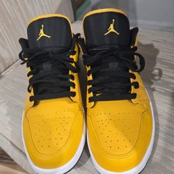 AIR JORDAN 1 Low Black White University Gold 