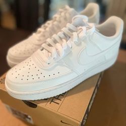 NEW NIKES SIZE 8 Or 8.5