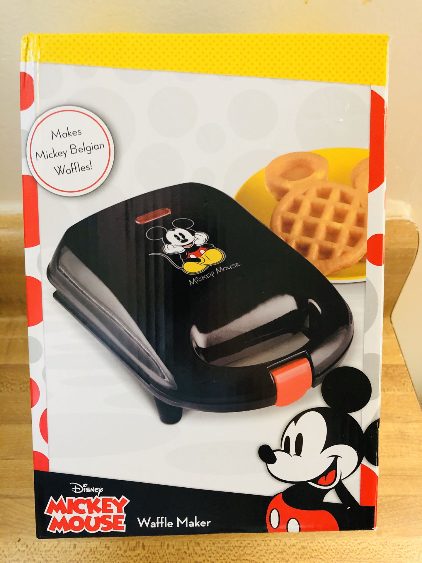 Brand new Mickey Mouse Disney waffle maker(pick up only)