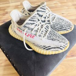 Yeezy 350 Sneakers 
