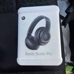 Beats Studio Pro (black)