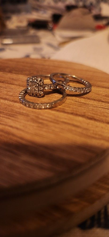 Size 7 Natural Diamond Wedding Set