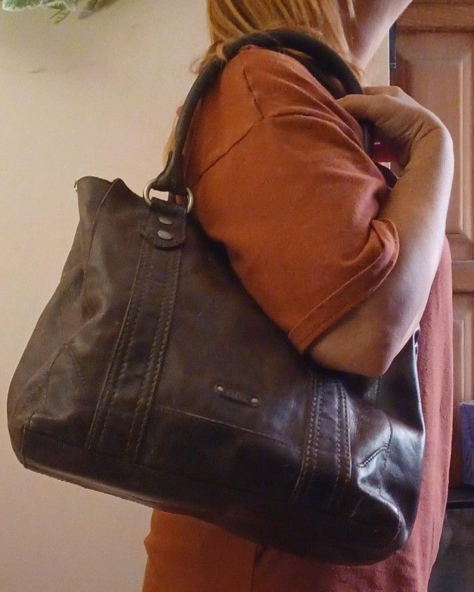 NEW PURSES FRYE, FOSSIL, BEAUTIFUL ๐ StudBalenciaga