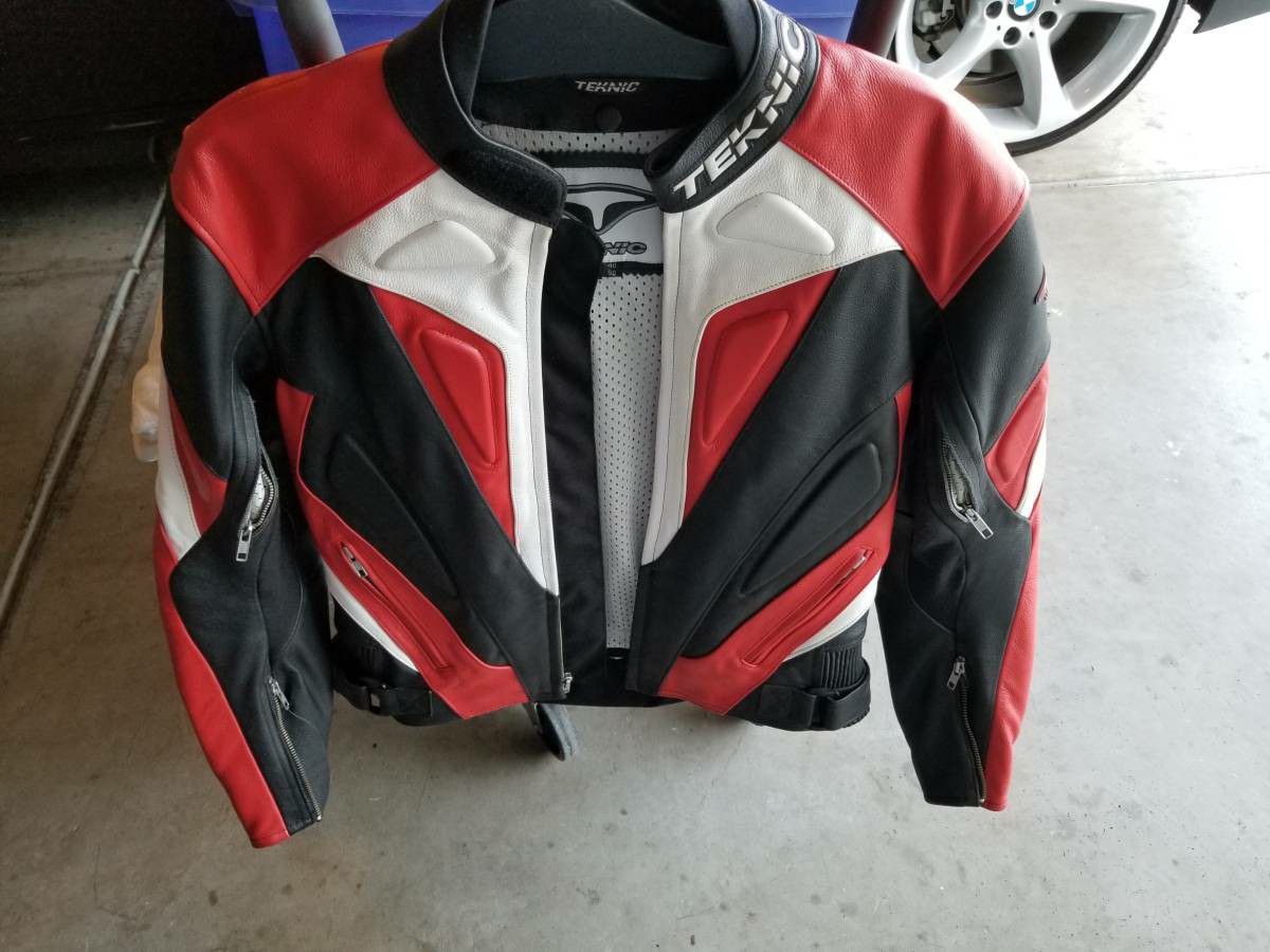 Very Nice Leather Motorcycle Jacket. High Quality. Protect Yourself!