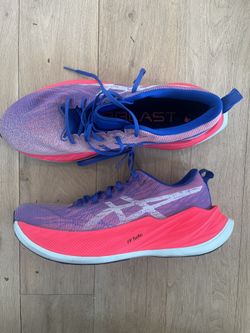 Asics Running Shoes – Size 10.5 Men’s (Barely Worn)