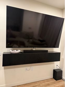 Media/entertainment storage