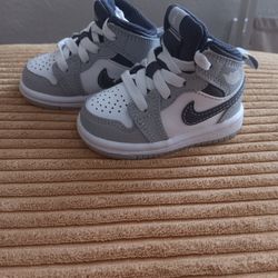 Jordans Size 3c